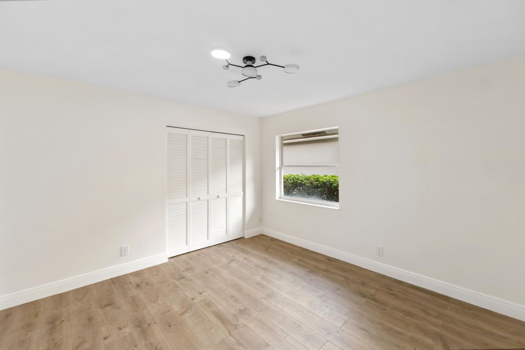 Activo con contrato: $1,099,000 (4 camas, 3 baños, 2805 Pies cuadrados)