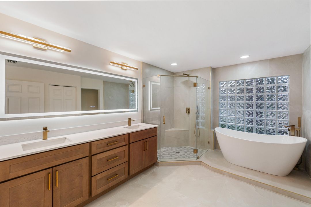 Activo con contrato: $1,099,000 (4 camas, 3 baños, 2805 Pies cuadrados)