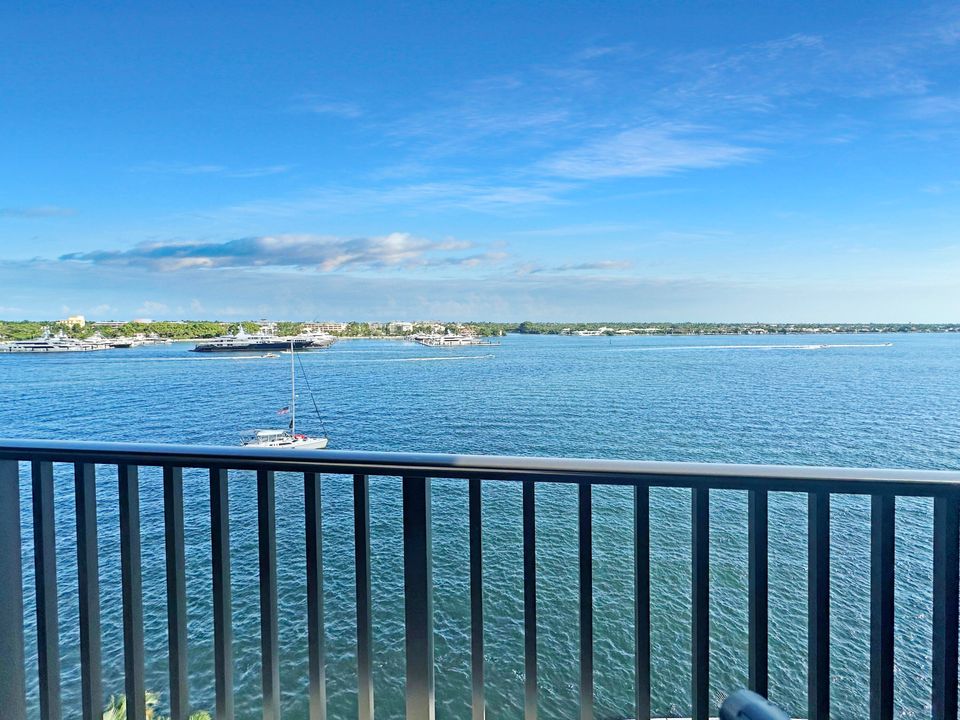 For Rent: $10,000 (2 beds, 2 baths, 1247 Square Feet)