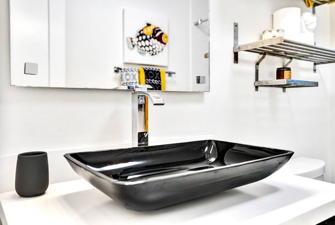 合同活跃: $419,000 (2 贝兹, 2 浴室, 1338 平方英尺)