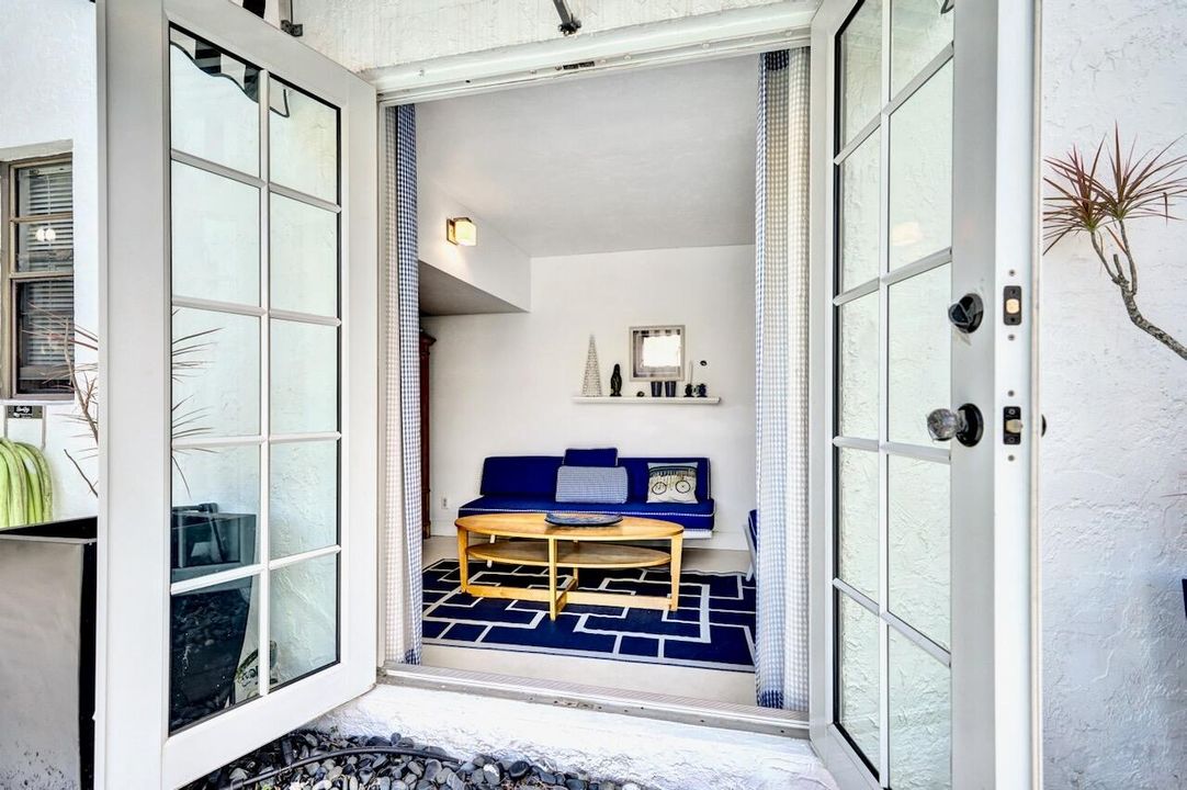 合同活跃: $419,000 (2 贝兹, 2 浴室, 1338 平方英尺)