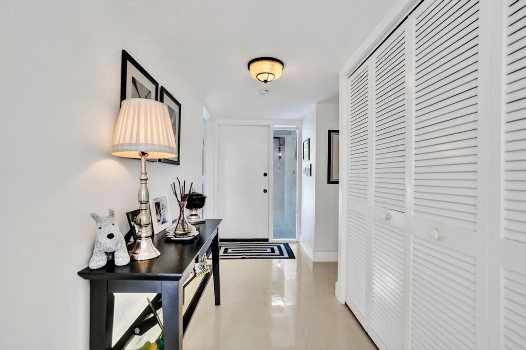 合同活跃: $419,000 (2 贝兹, 2 浴室, 1338 平方英尺)