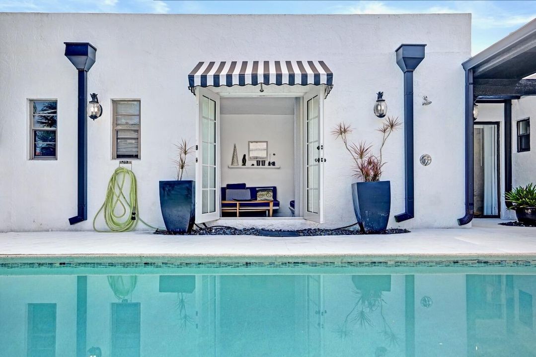 合同活跃: $419,000 (2 贝兹, 2 浴室, 1338 平方英尺)