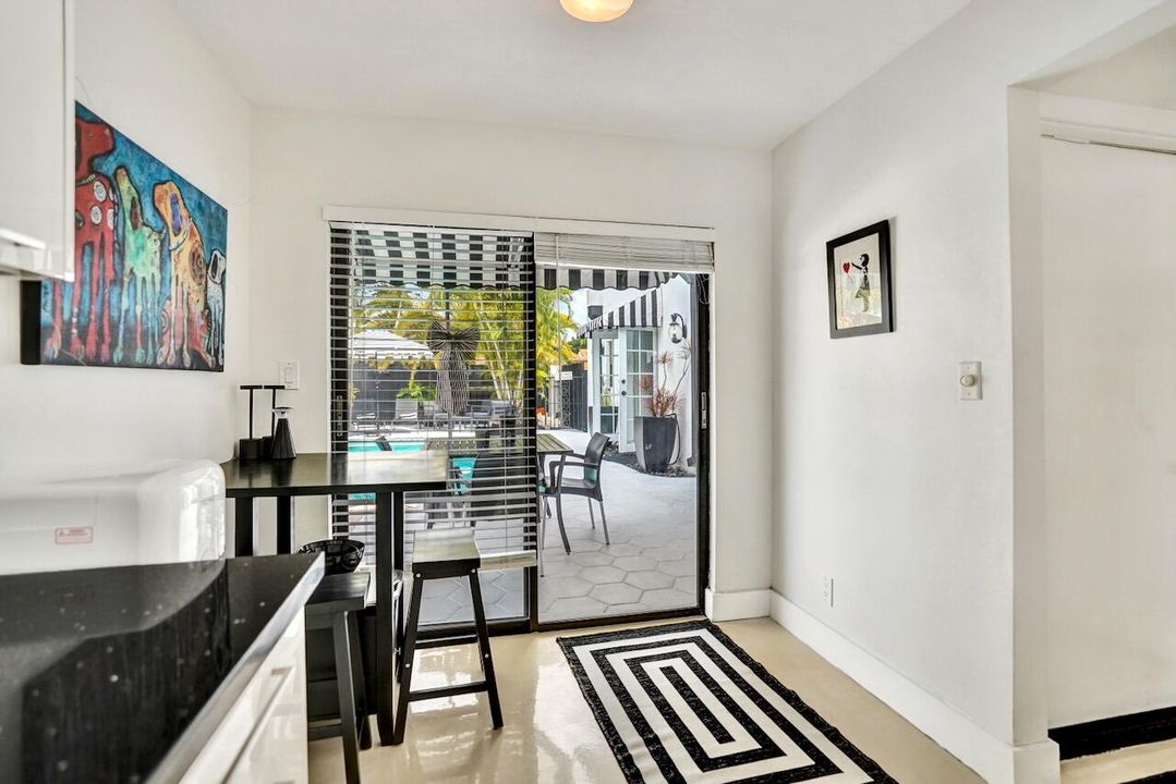 合同活跃: $419,000 (2 贝兹, 2 浴室, 1338 平方英尺)