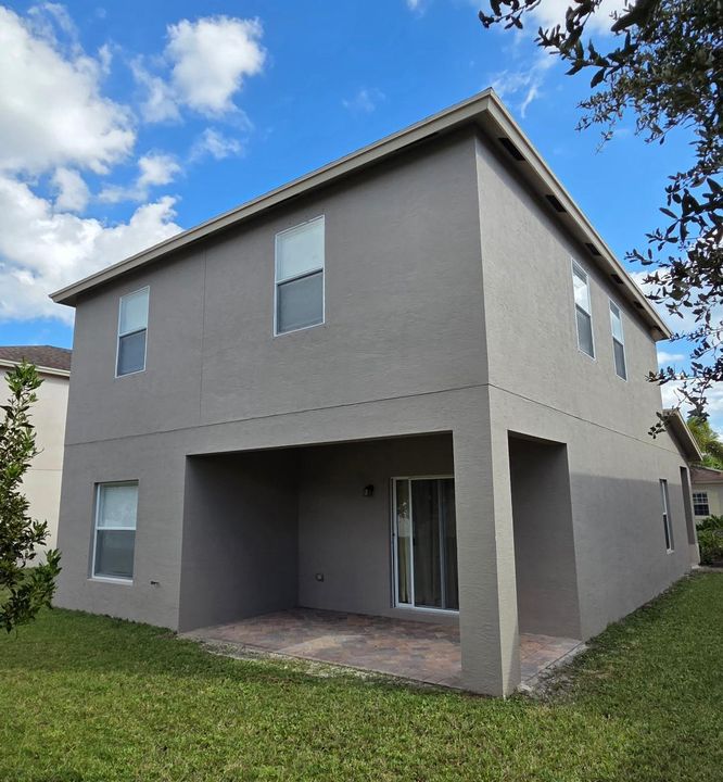 For Sale: $309,000 (3 beds, 2 baths, 1705 Square Feet)