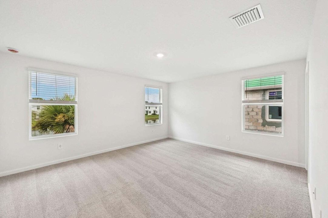 En Renta: $2,450 (3 camas, 2 baños, 1808 Pies cuadrados)