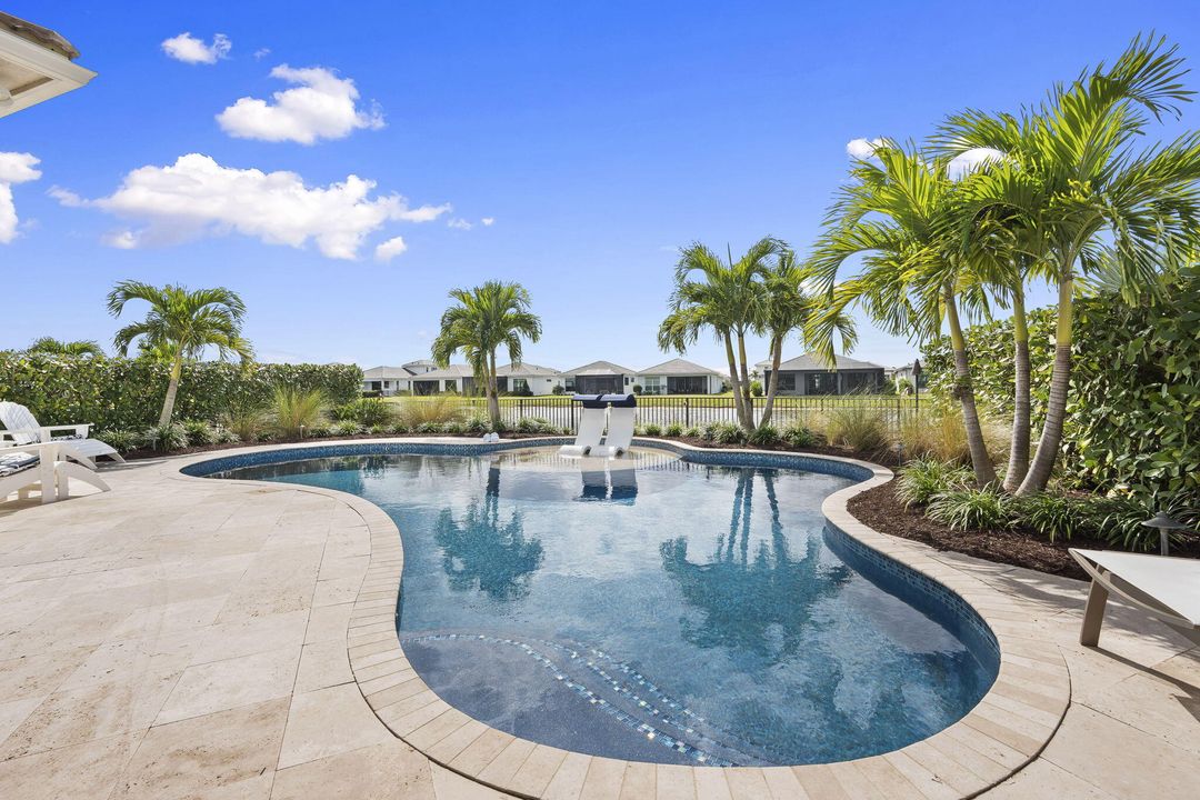 На продажу: $799,900 (3 спален, 3 ванн, 2120 Квадратных фут)