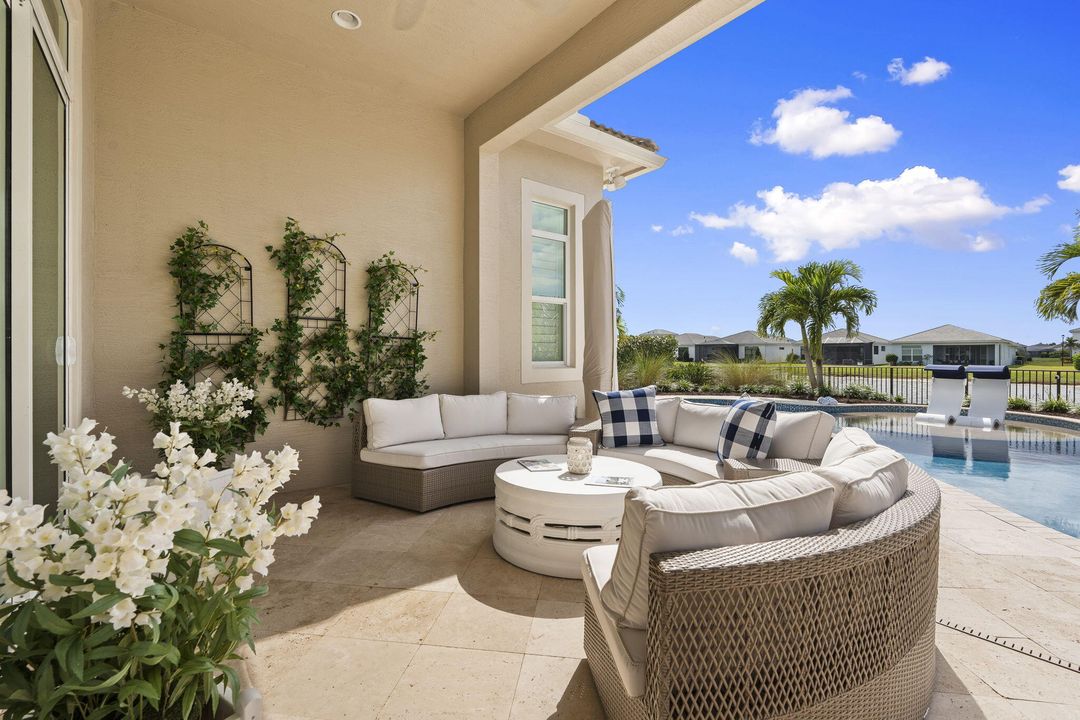 На продажу: $799,900 (3 спален, 3 ванн, 2120 Квадратных фут)