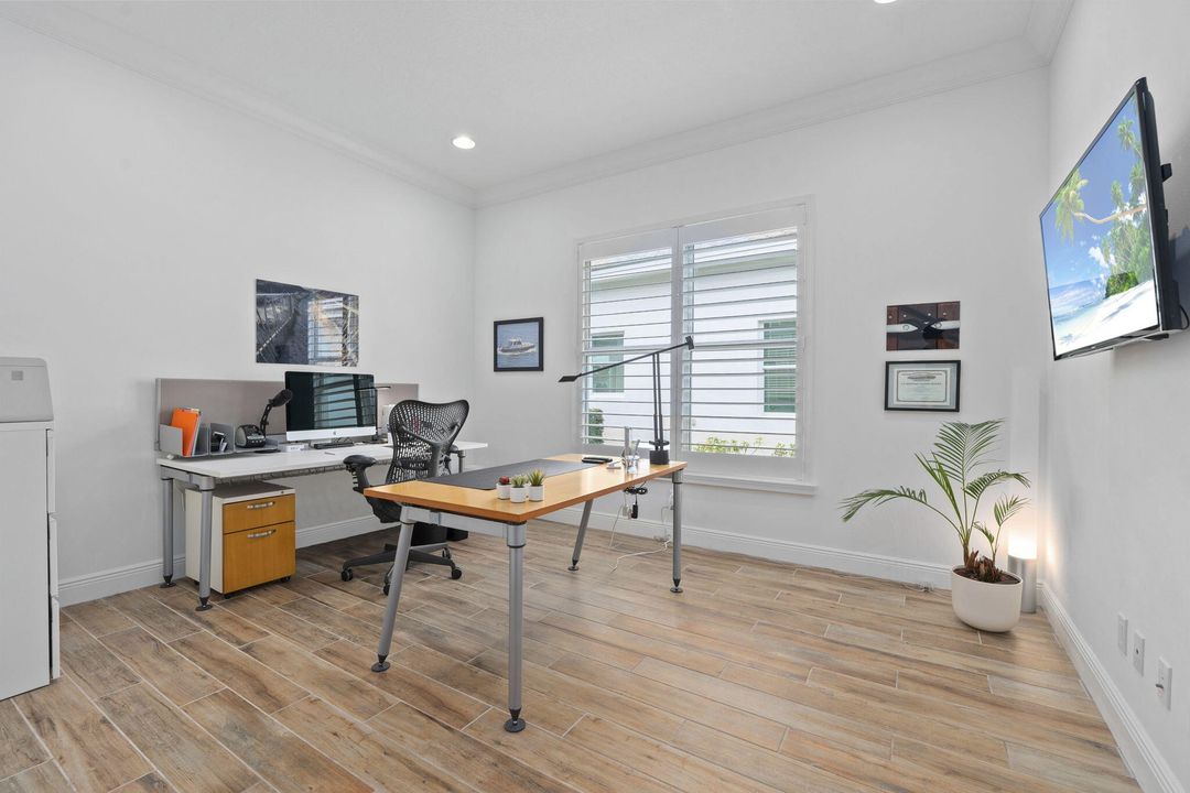 На продажу: $799,900 (3 спален, 3 ванн, 2120 Квадратных фут)