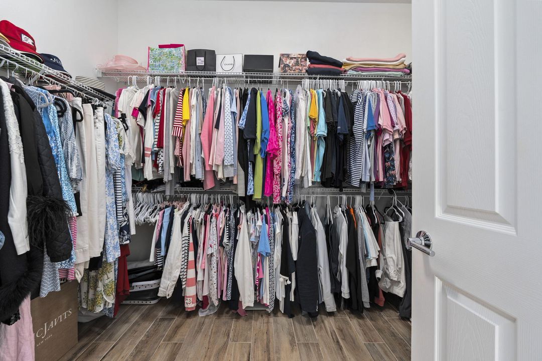 На продажу: $799,900 (3 спален, 3 ванн, 2120 Квадратных фут)