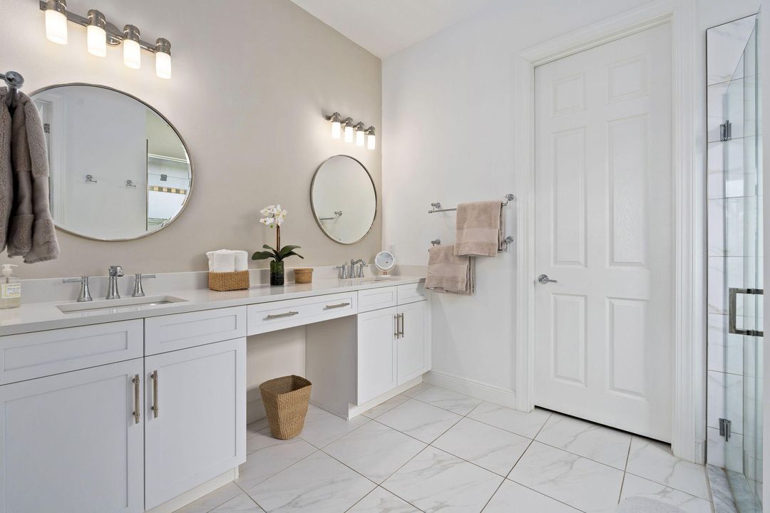 На продажу: $799,900 (3 спален, 3 ванн, 2120 Квадратных фут)