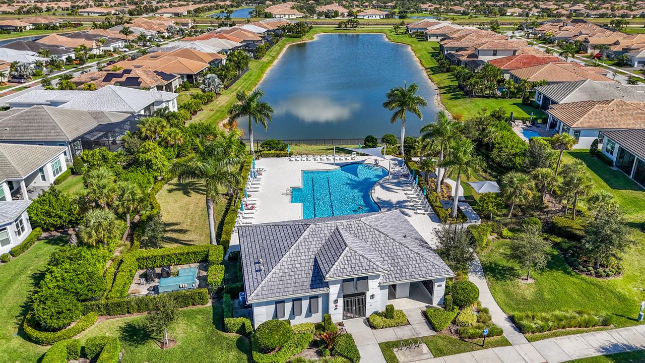 На продажу: $799,900 (3 спален, 3 ванн, 2120 Квадратных фут)