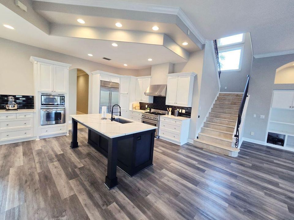 待售: $1,585,000 (5 贝兹, 6 浴室, 4909 平方英尺)