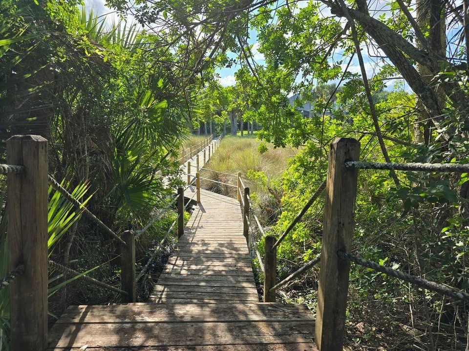 待售: $1,585,000 (5 贝兹, 6 浴室, 4909 平方英尺)