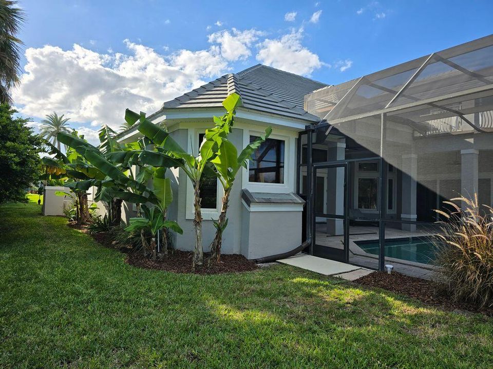 待售: $1,585,000 (5 贝兹, 6 浴室, 4909 平方英尺)