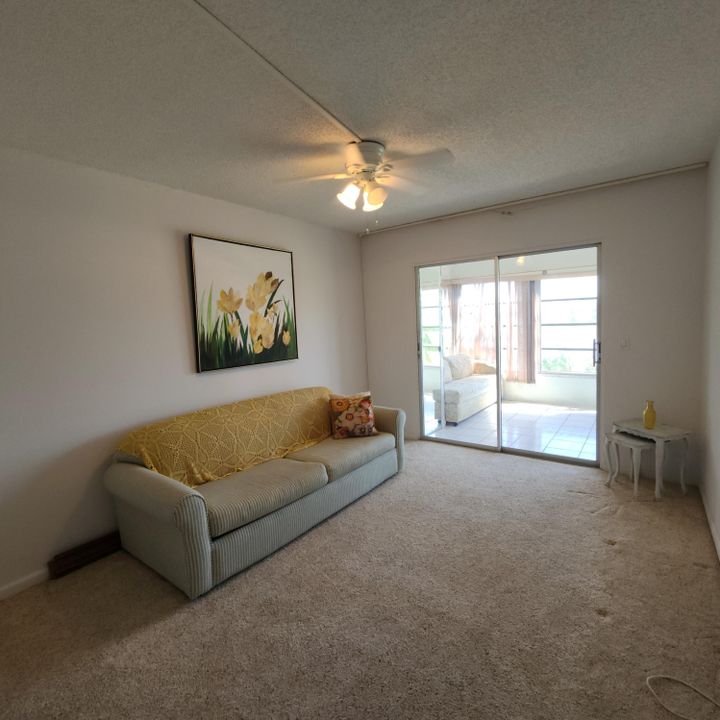 待售: $169,000 (2 贝兹, 2 浴室, 1062 平方英尺)