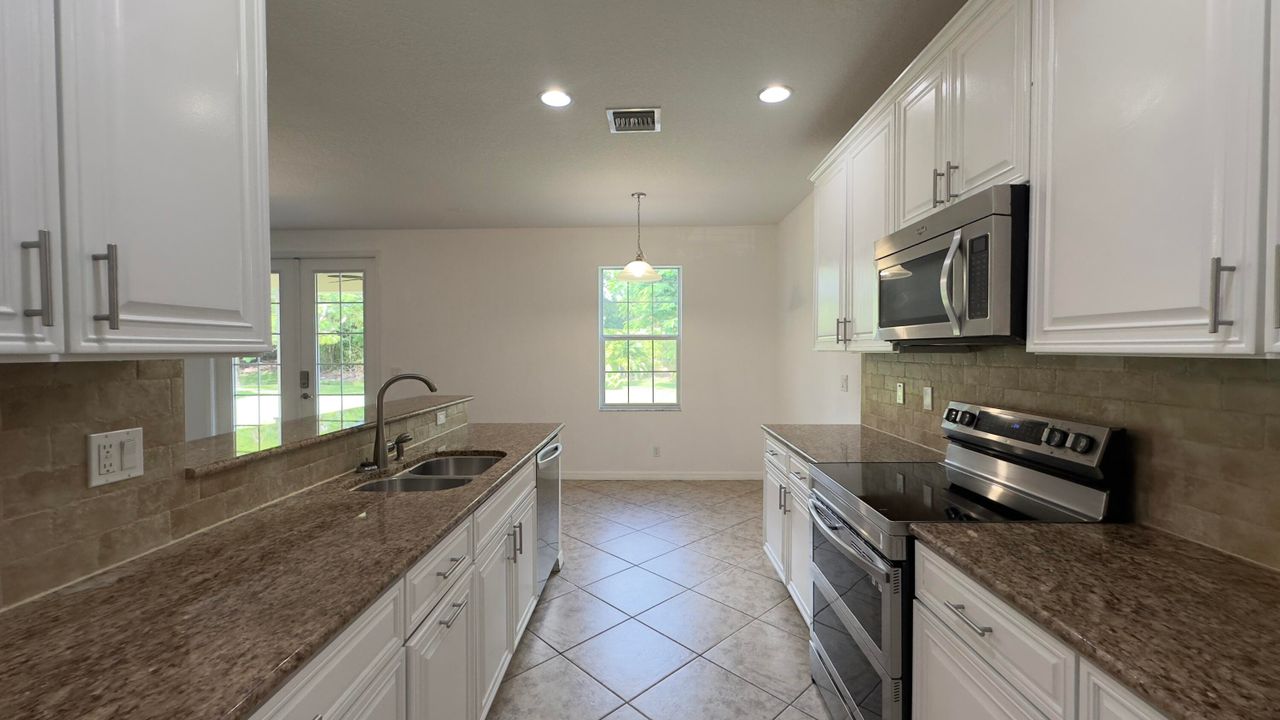 En Renta: $4,895 (5 camas, 3 baños, 3097 Pies cuadrados)