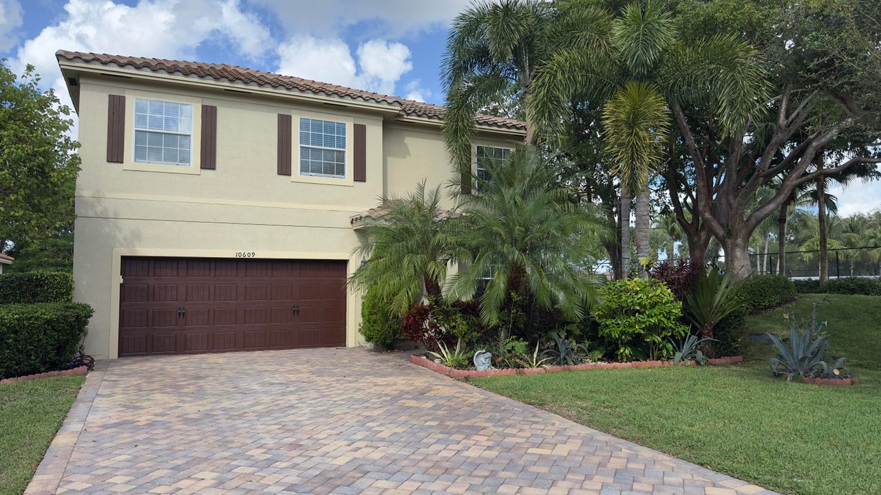 En Renta: $4,895 (5 camas, 3 baños, 3097 Pies cuadrados)