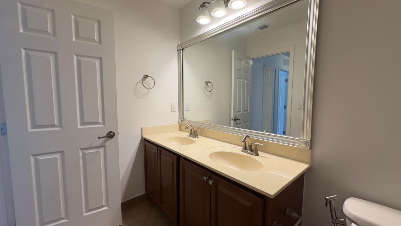 En Renta: $4,895 (5 camas, 3 baños, 3097 Pies cuadrados)