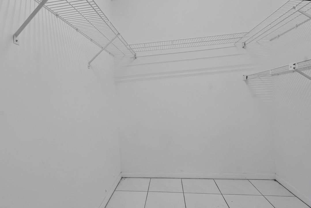 На продажу: $299,000 (2 спален, 2 ванн, 1500 Квадратных фут)