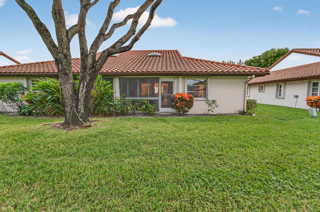 На продажу: $299,000 (2 спален, 2 ванн, 1500 Квадратных фут)