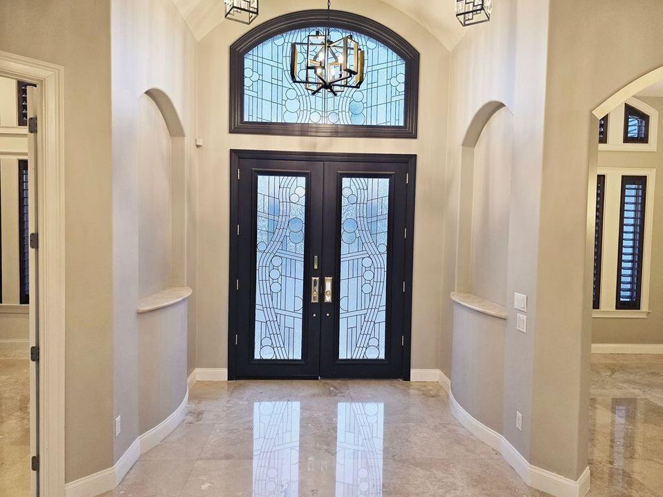 待售: $1,585,000 (5 贝兹, 6 浴室, 4909 平方英尺)