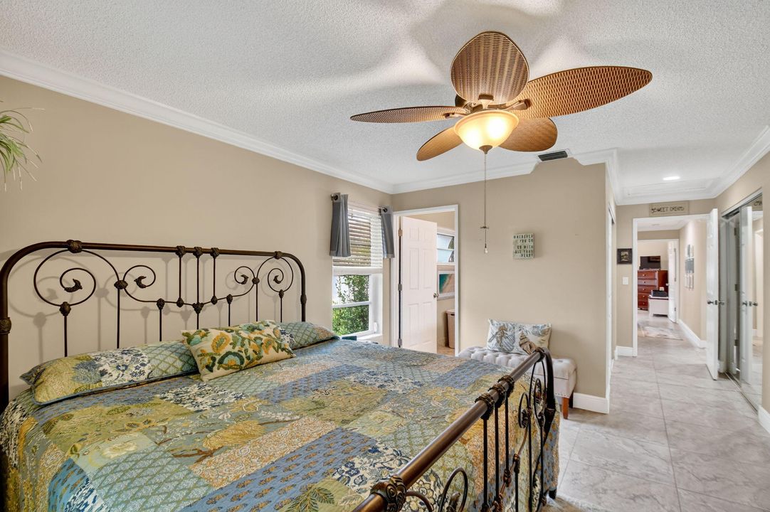 待售: $360,000 (2 贝兹, 2 浴室, 1345 平方英尺)