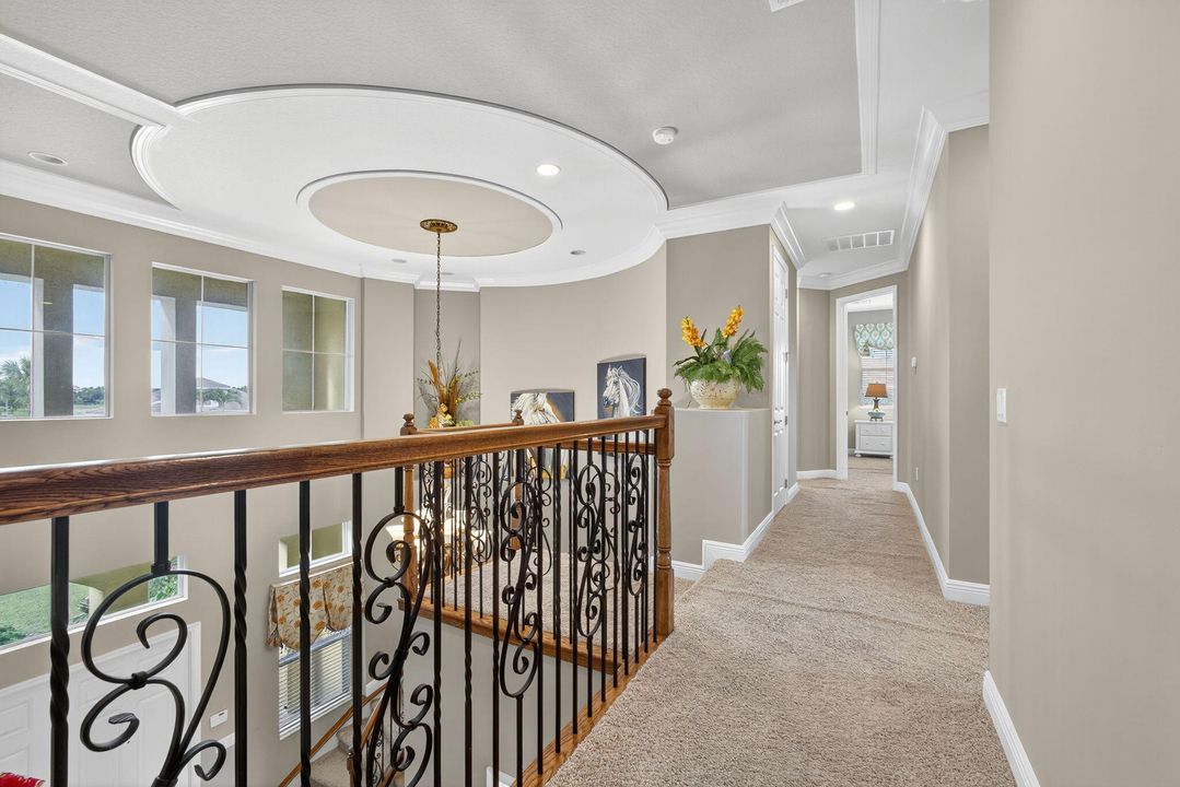 For Sale: $1,125,000 (5 beds, 4 baths, 4039 Square Feet)