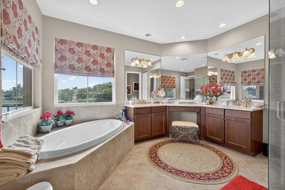 For Sale: $1,125,000 (5 beds, 4 baths, 4039 Square Feet)