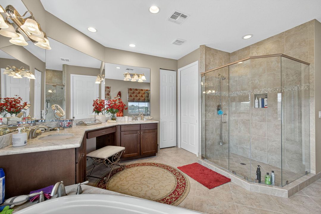 For Sale: $1,125,000 (5 beds, 4 baths, 4039 Square Feet)