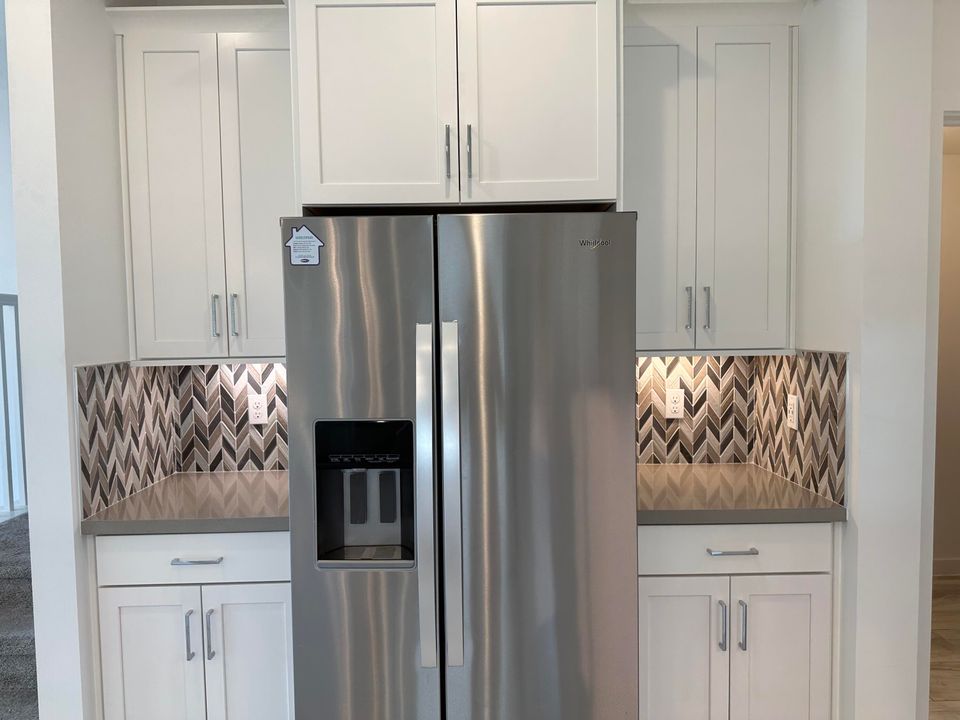 For Sale: $635,800 (3 beds, 2 baths, 2450 Square Feet)