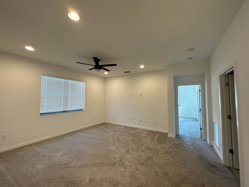 For Sale: $635,800 (3 beds, 2 baths, 2450 Square Feet)