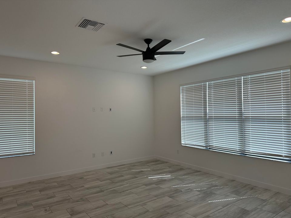 For Sale: $635,800 (3 beds, 2 baths, 2450 Square Feet)