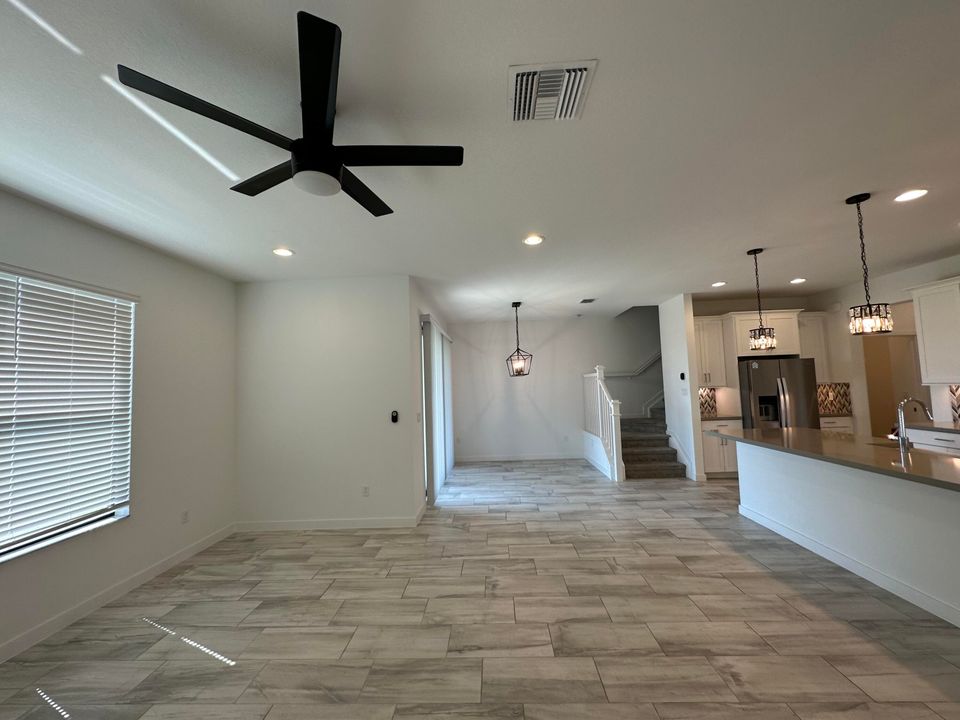 For Sale: $635,800 (3 beds, 2 baths, 2450 Square Feet)