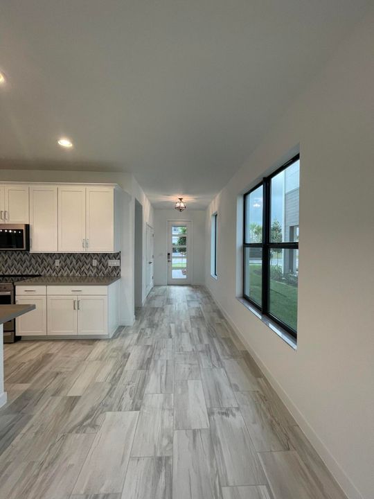 For Sale: $635,800 (3 beds, 2 baths, 2450 Square Feet)