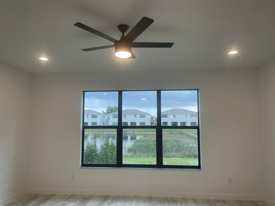 For Sale: $635,800 (3 beds, 2 baths, 2450 Square Feet)