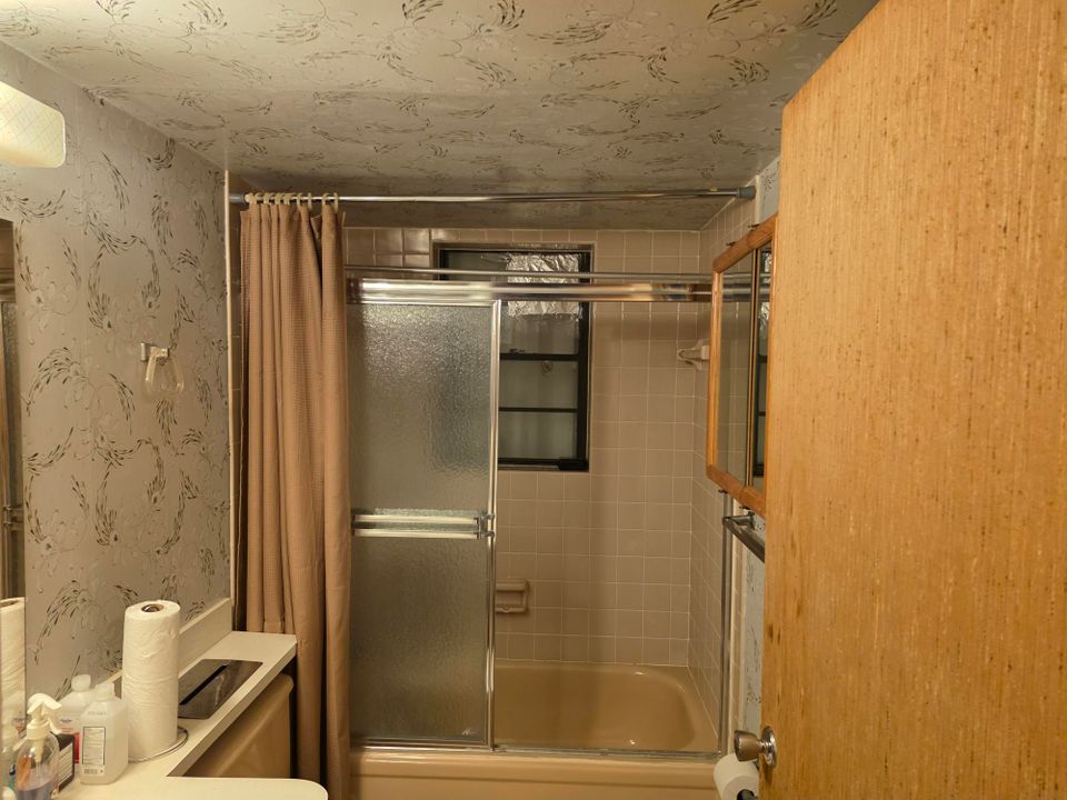 En Venta: $175,000 (2 camas, 2 baños, 1000 Pies cuadrados)