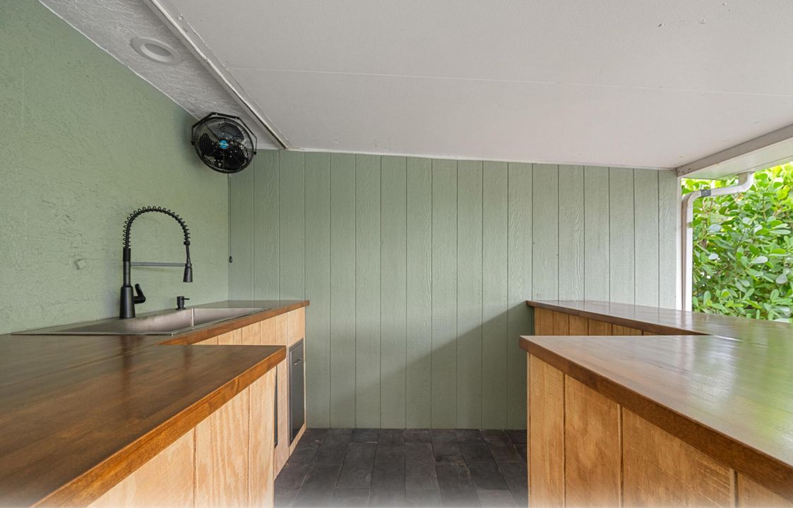 合同活跃: $519,900 (4 贝兹, 2 浴室, 1428 平方英尺)