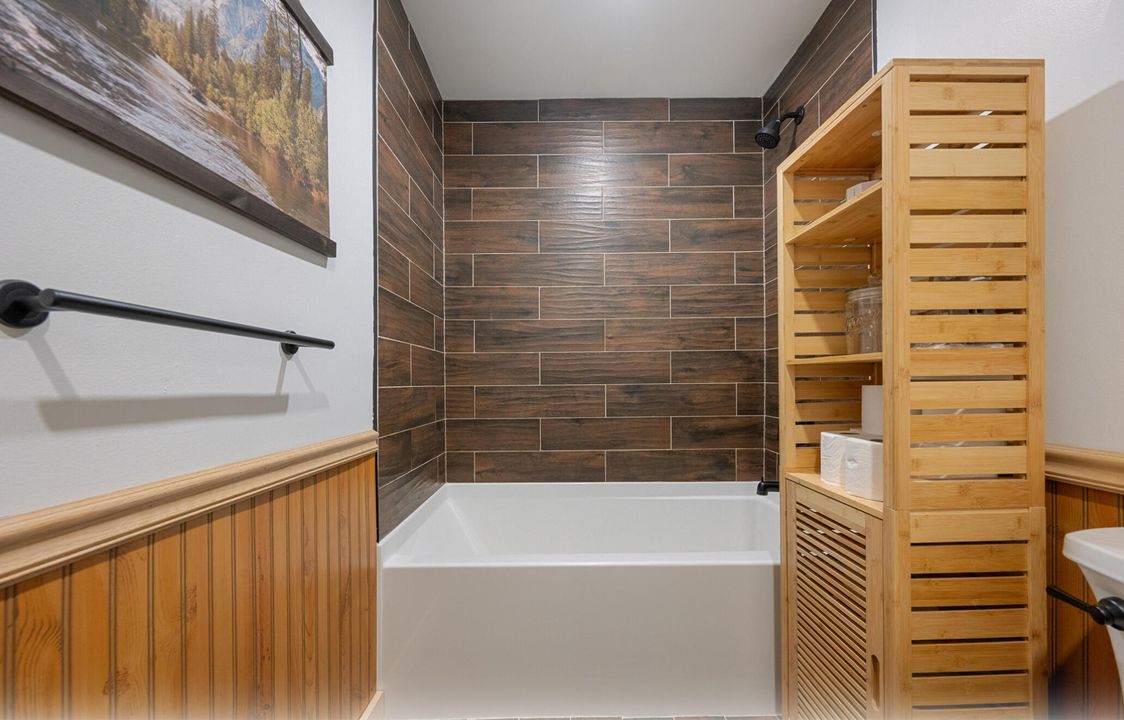 合同活跃: $519,900 (4 贝兹, 2 浴室, 1428 平方英尺)