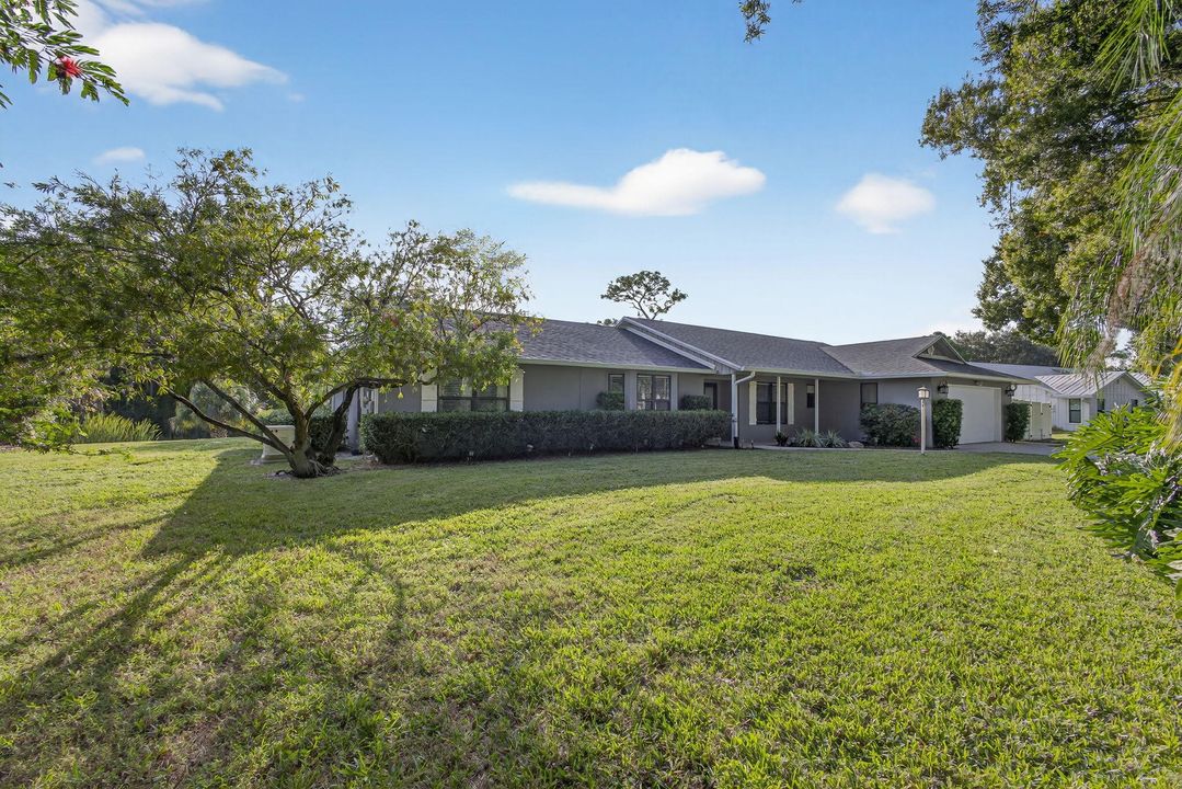 待售: $829,000 (4 贝兹, 2 浴室, 2052 平方英尺)