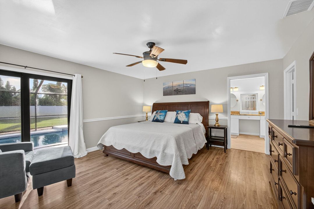 待售: $829,000 (4 贝兹, 2 浴室, 2052 平方英尺)