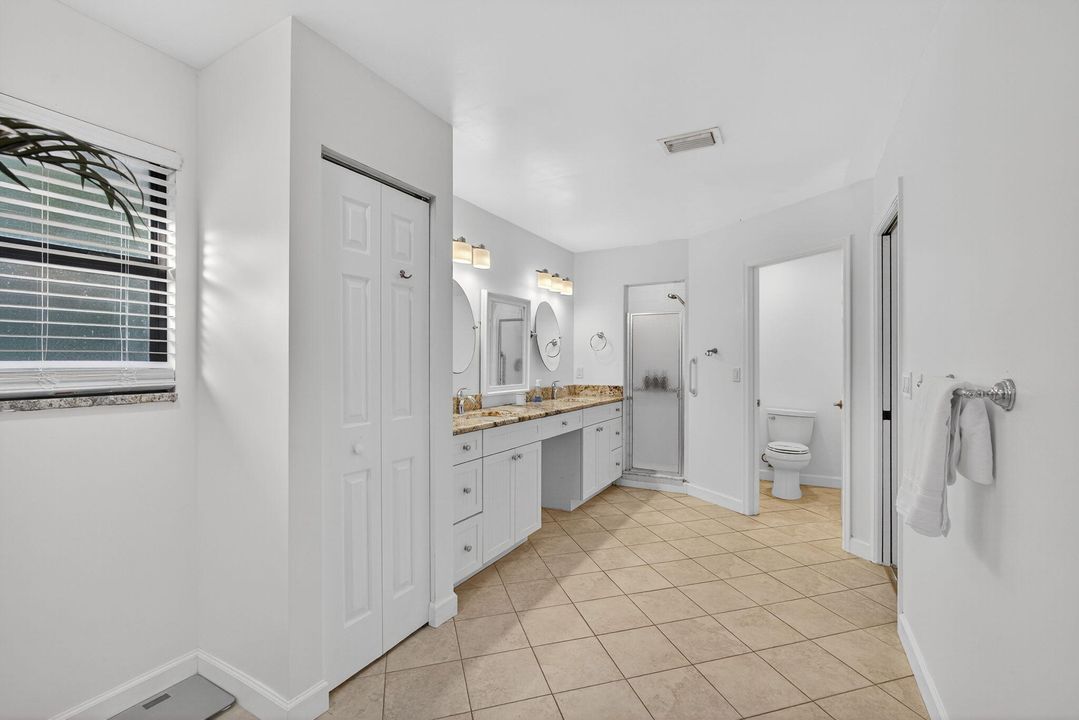 待售: $829,000 (4 贝兹, 2 浴室, 2052 平方英尺)