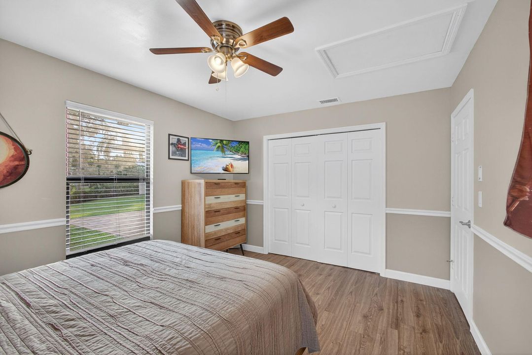 待售: $829,000 (4 贝兹, 2 浴室, 2052 平方英尺)