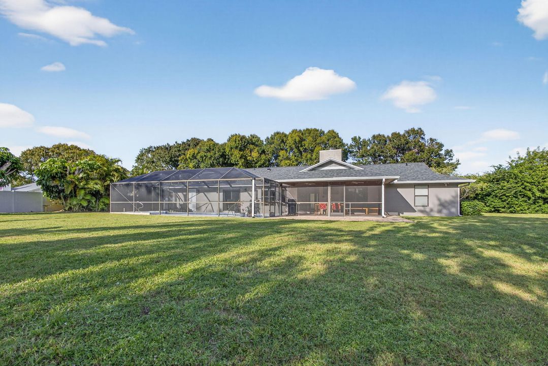 待售: $829,000 (4 贝兹, 2 浴室, 2052 平方英尺)