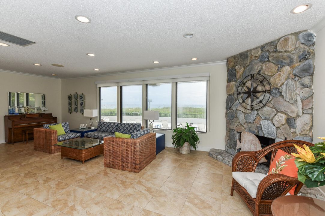 En Venta: $360,000 (2 camas, 2 baños, 1522 Pies cuadrados)