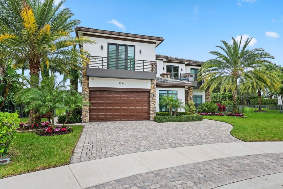 На продажу: $3,495,000 (6 спален, 5 ванн, 4966 Квадратных фут)