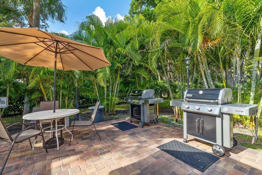 出租: $2,900 (2 贝兹, 2 浴室, 1093 平方英尺)