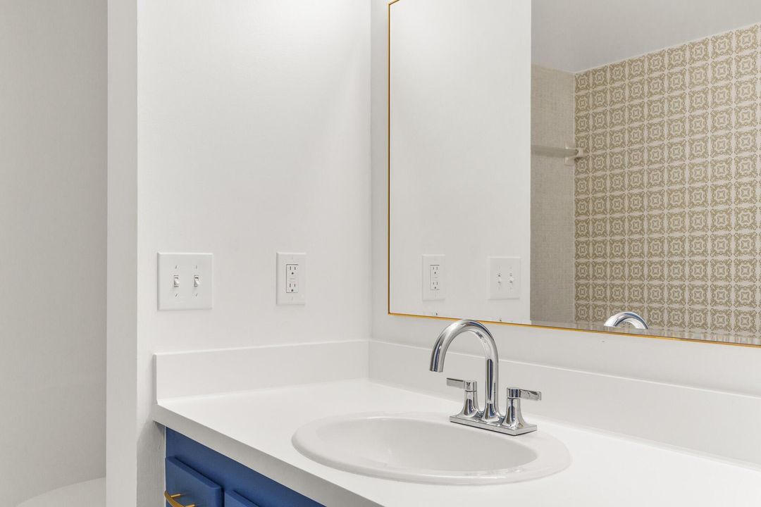 出租: $2,900 (2 贝兹, 2 浴室, 1093 平方英尺)