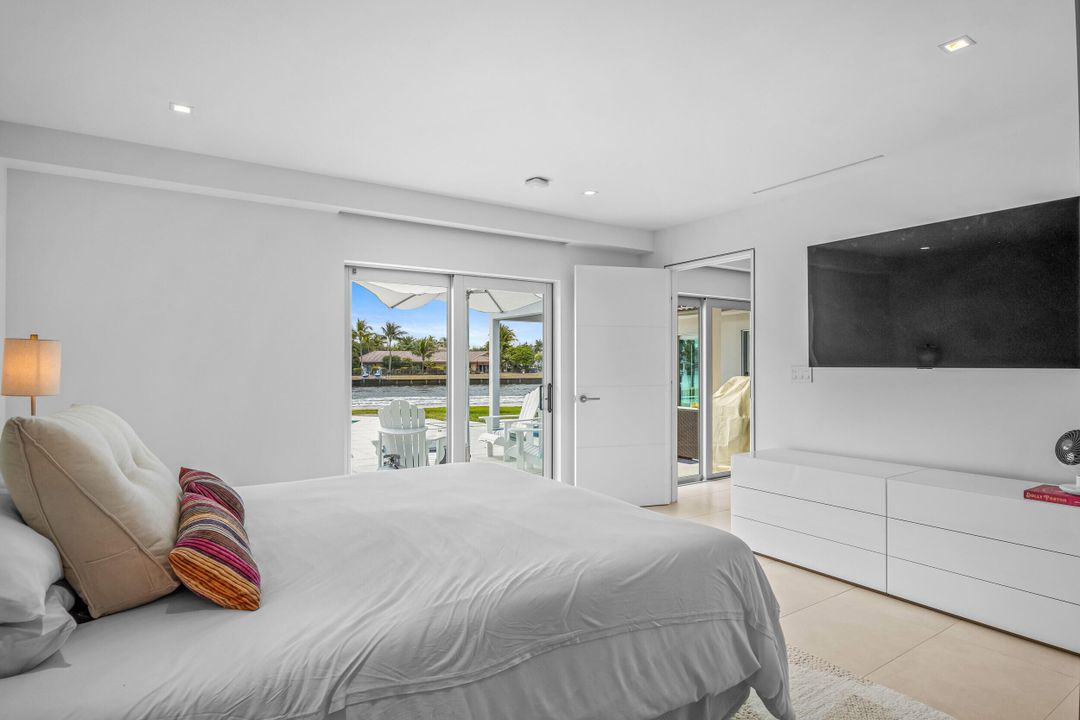 出租: $18,000 (3 贝兹, 2 浴室, 1914 平方英尺)