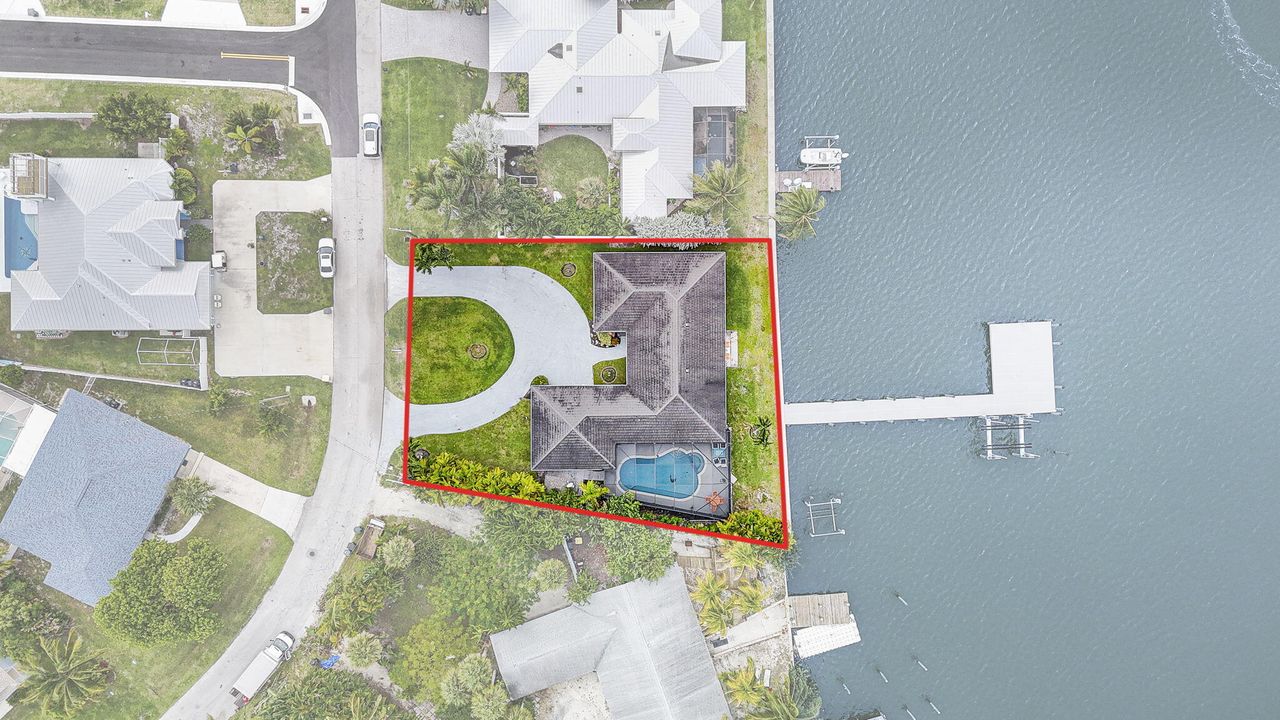 En Venta: $2,390,000 (4 camas, 3 baños, 2478 Pies cuadrados)